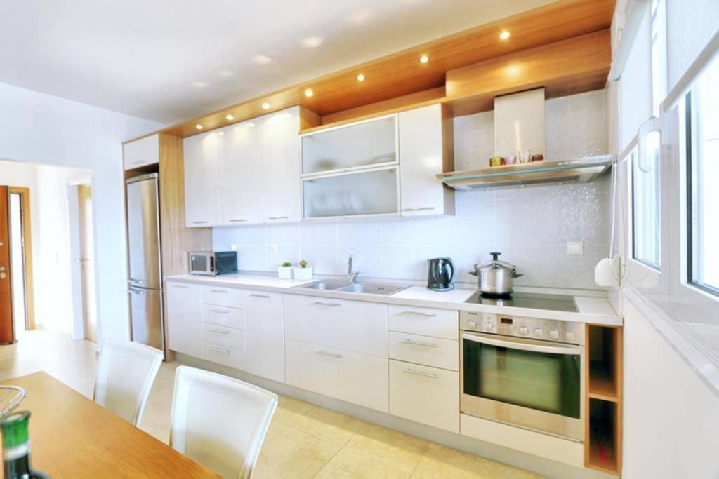 Eleni Sea View Luxury Apartment In Mades Лигарья Экстерьер фото