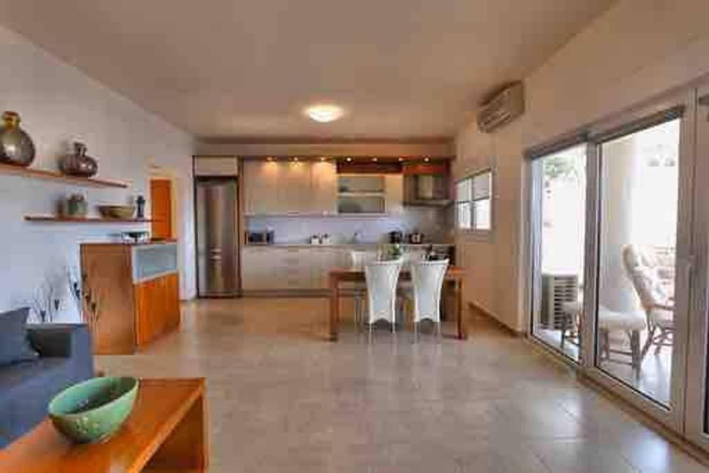 Eleni Sea View Luxury Apartment In Mades Лигарья Экстерьер фото