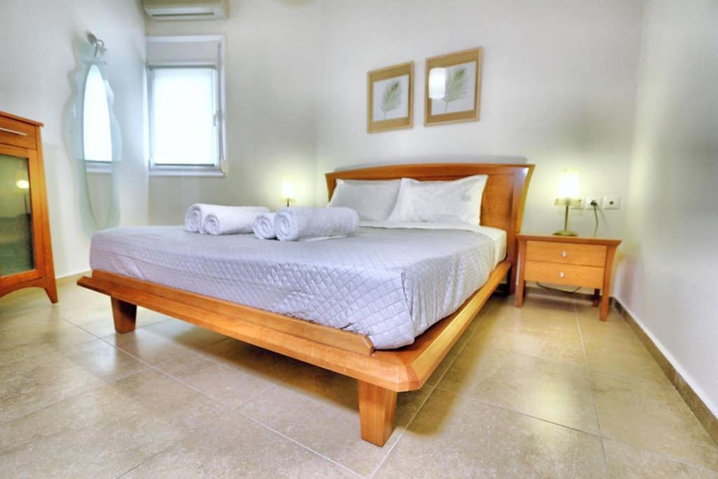 Eleni Sea View Luxury Apartment In Mades Лигарья Экстерьер фото